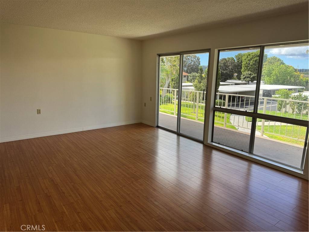 Laguna Woods, CA 92637,2122 Ronda Granada #P