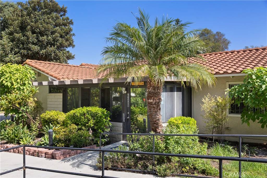 Laguna Woods, CA 92637,2348 Via Mariposa West #B