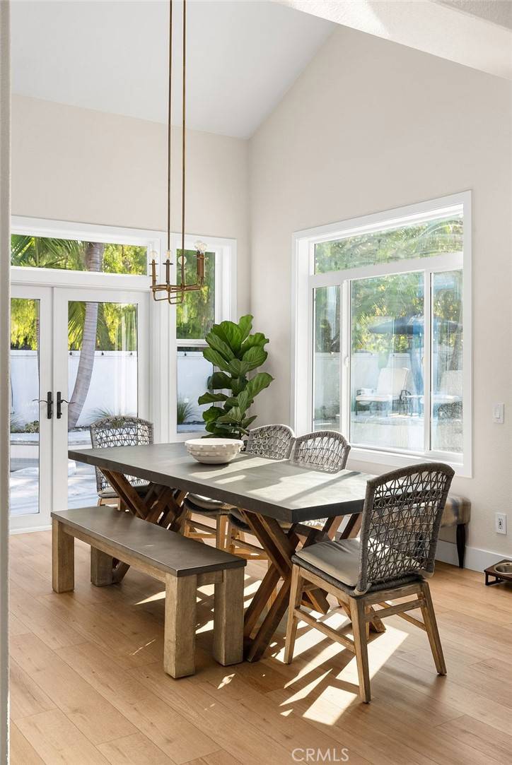 San Clemente, CA 92673,2205 Via Iris