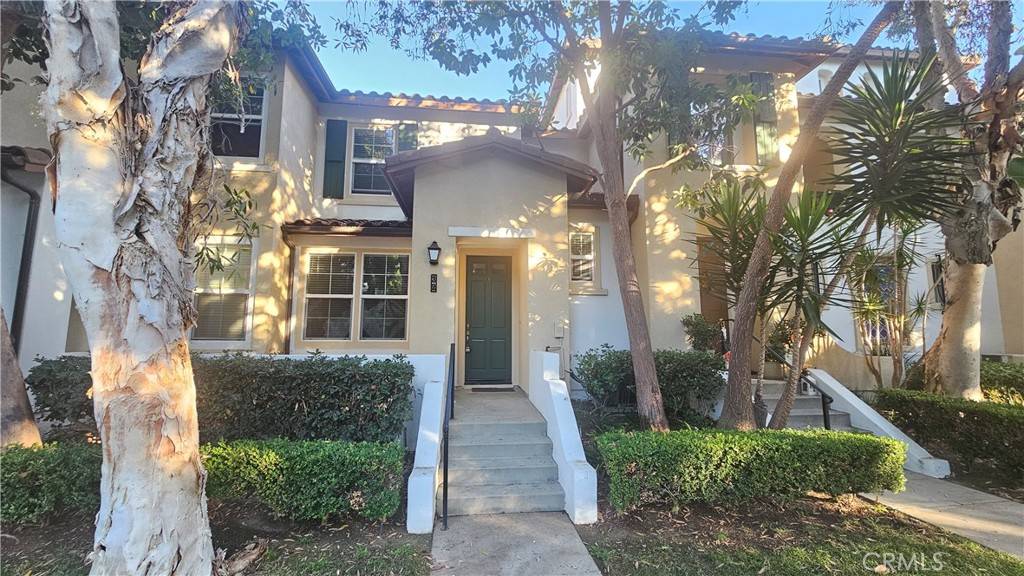 Irvine, CA 92603,32 Vermillion