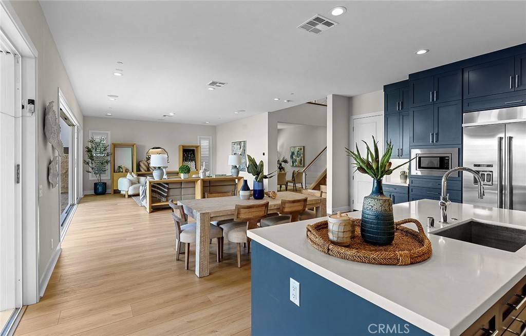 Lake Forest, CA 92630,160 Royal