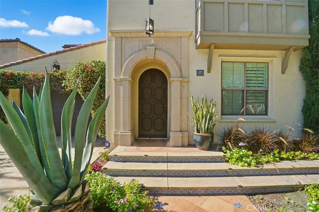Irvine, CA 92620,65 Rolling Green