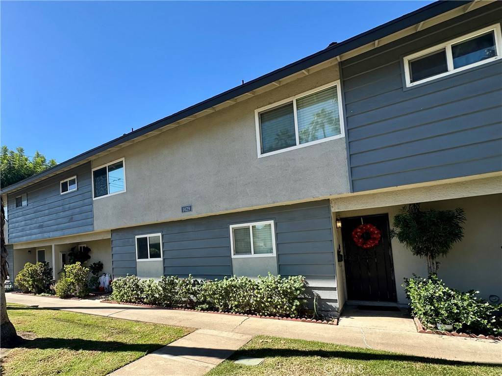 Placentia, CA 92870,1429 Prospect AVE #B