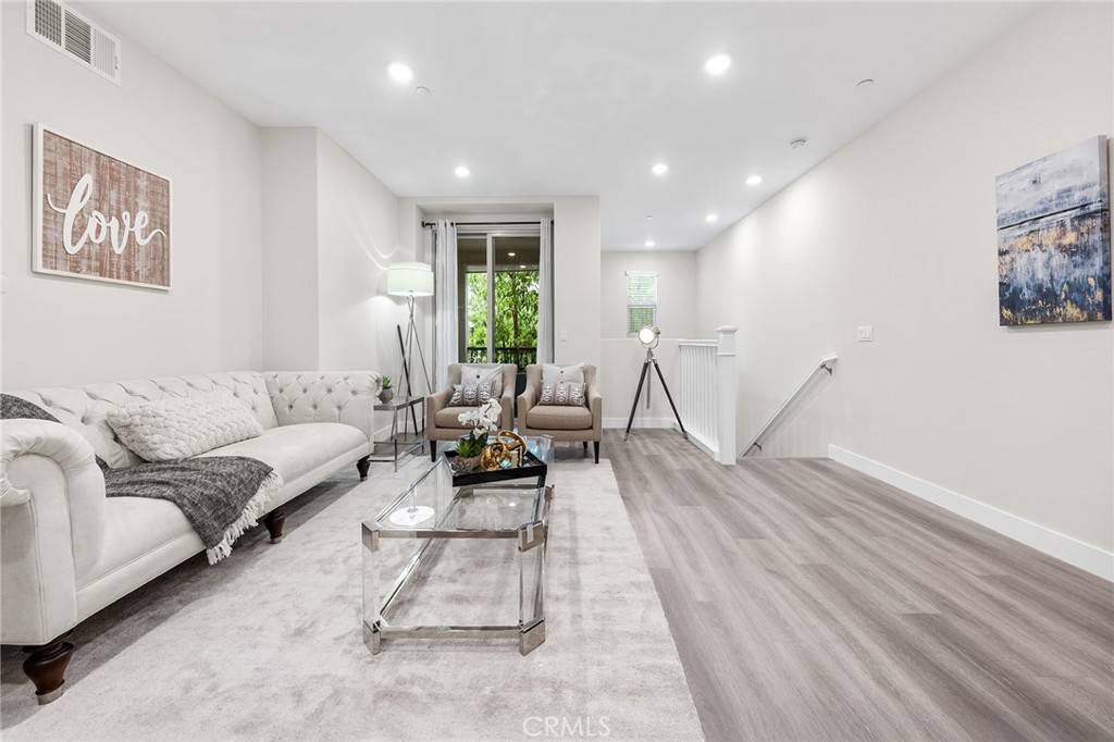 Irvine, CA 92618,67 Plateau