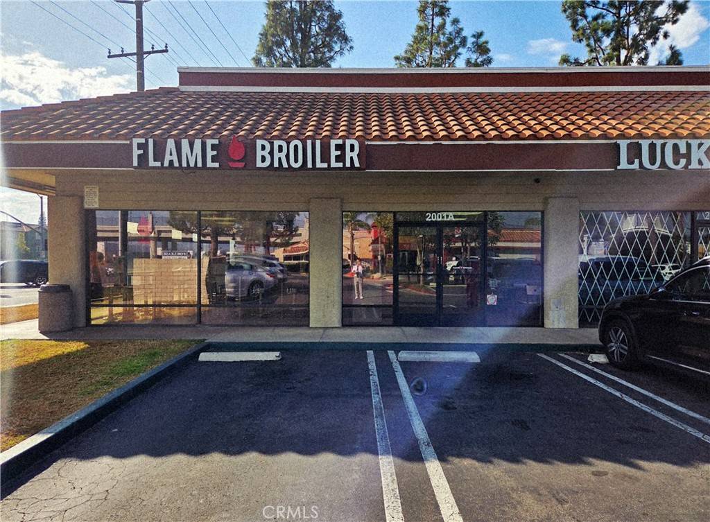Placentia, CA 92870,2001 E Orangethorpe