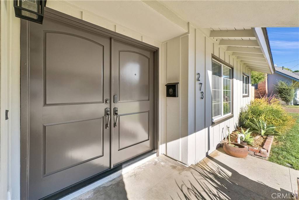 Brea, CA 92821,273 Saint Crispen