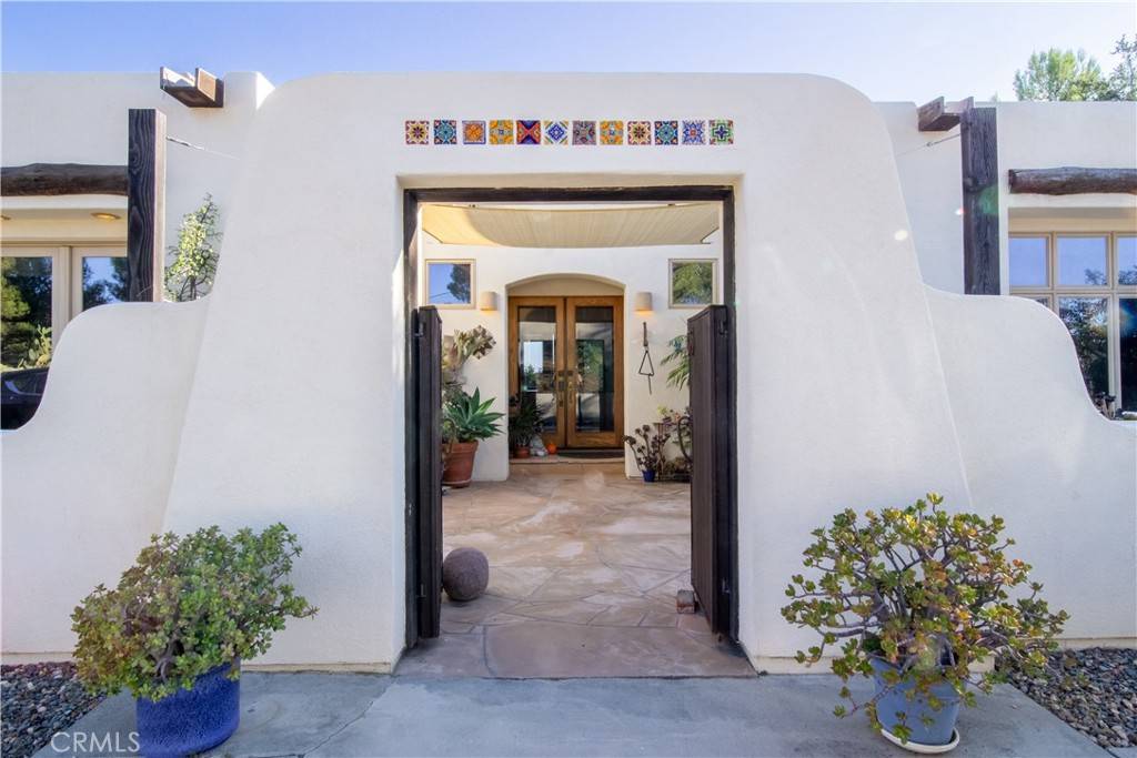 Ortega Mountain, CA 92562,10900 Rimpau