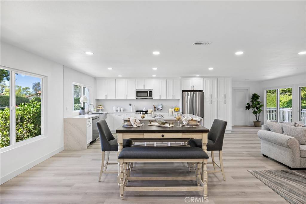 Mission Viejo, CA 92692,23902 VIA LUGONES