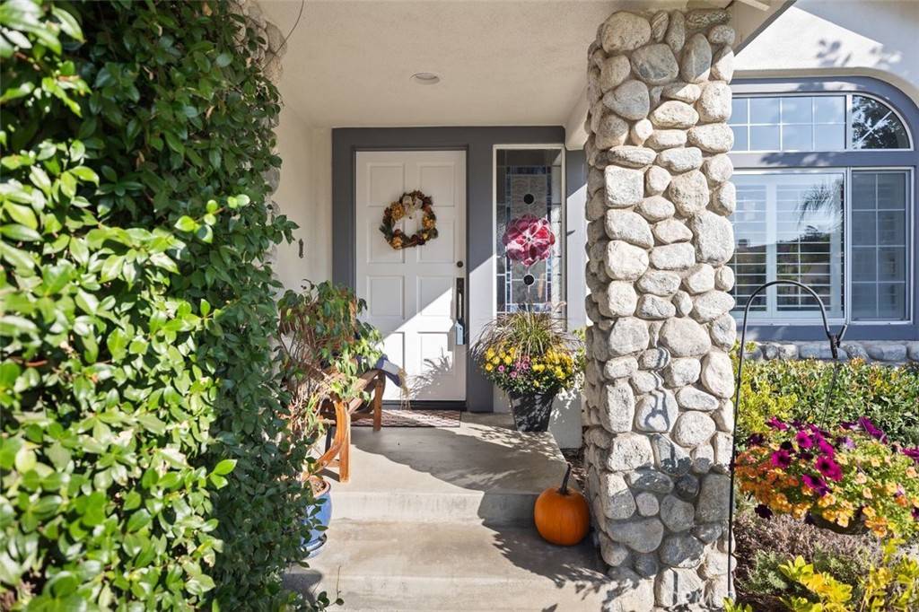 Lake Forest, CA 92679,19222 Red Bluff