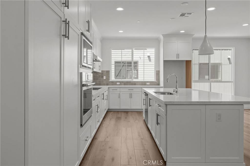 Carlsbad, CA 92008,2524 Elderberry LN