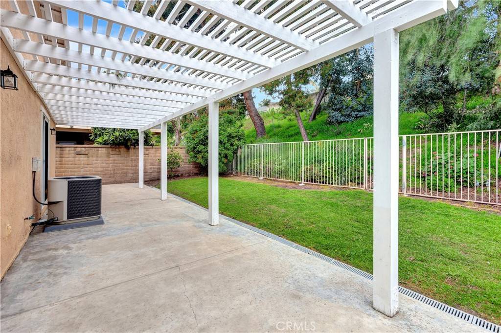 Mission Viejo, CA 92691,21822 Jinetes