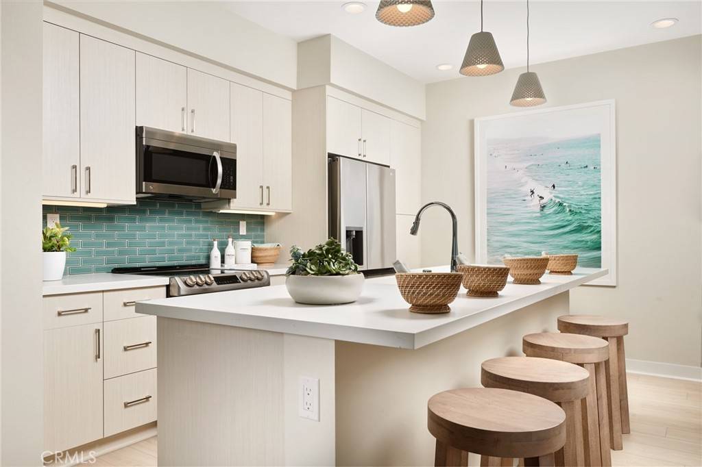 La Habra, CA 90631,762 N Orange ST