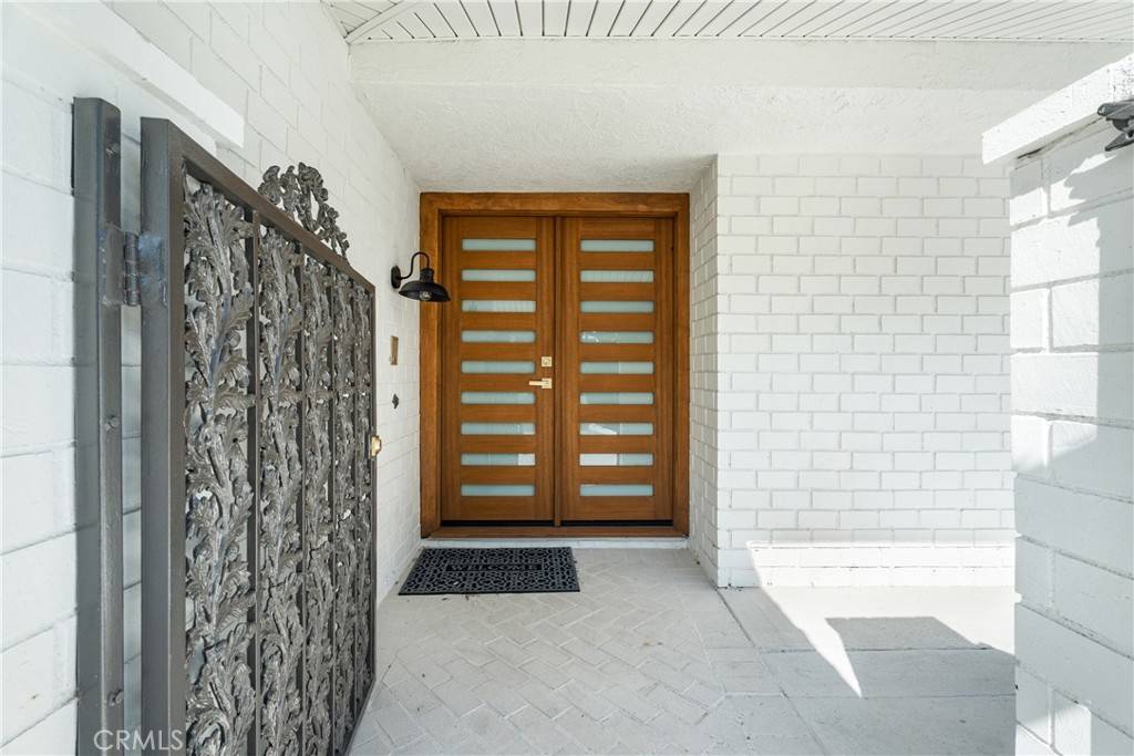 Huntington Beach, CA 92646,9171 Regatta DR