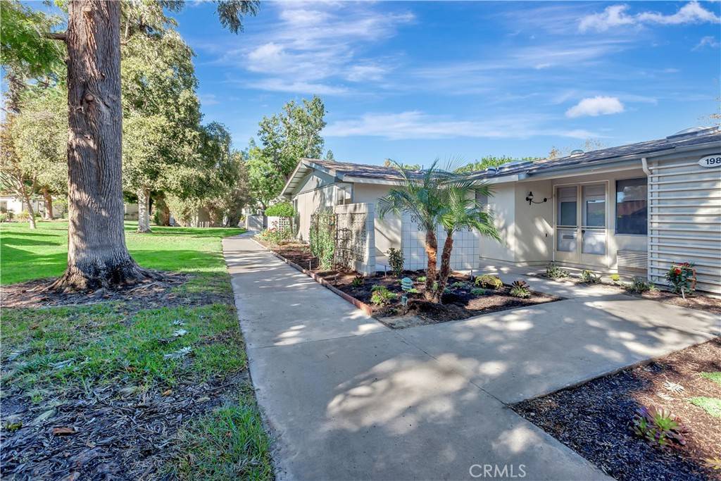 Laguna Woods, CA 92637,198 Avenida Majorca #C