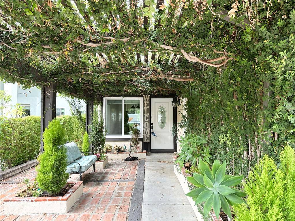 Mission Viejo, CA 92691,21951 Jinetes