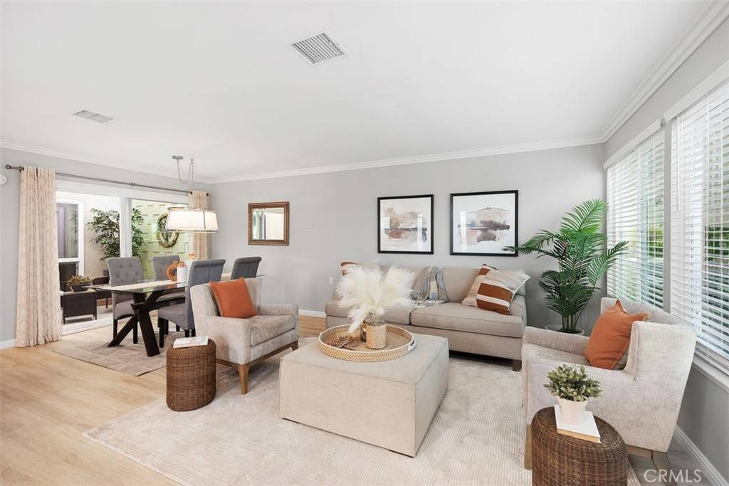 Laguna Woods, CA 92637,2263 Via Puerta #D