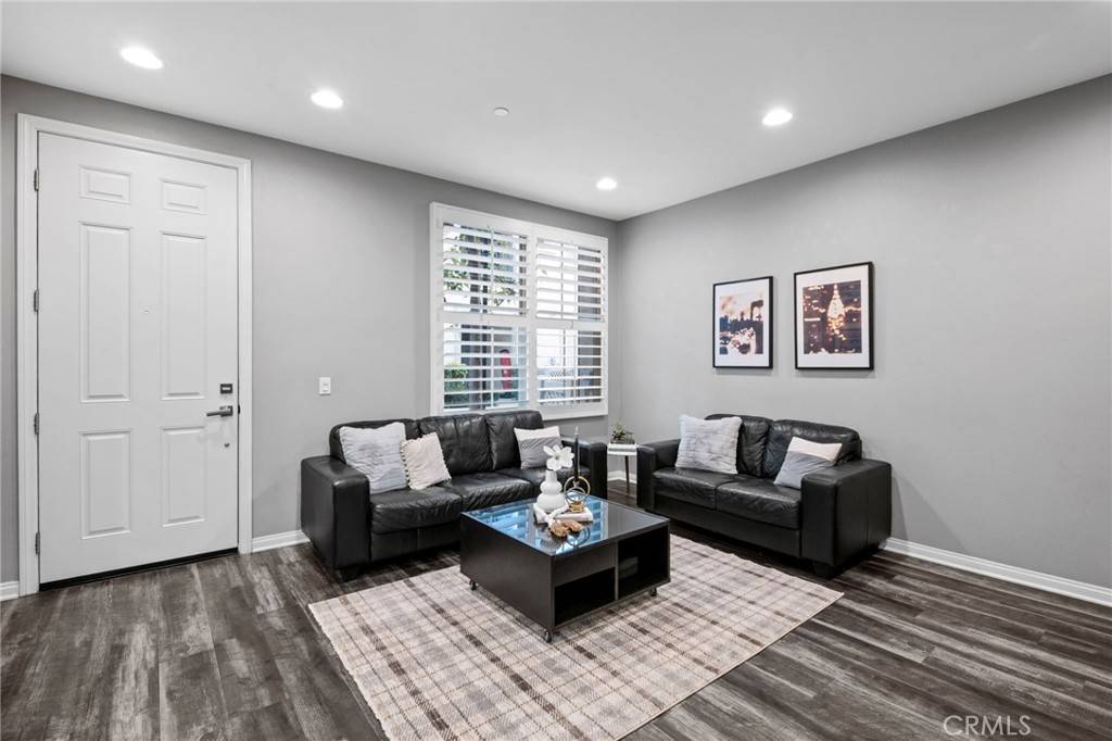 Irvine, CA 92618,88 Capricorn