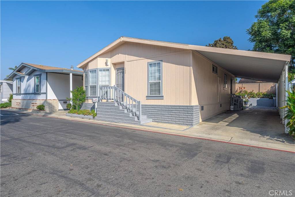 Fountain Valley, CA 92708,122 Hornbeam