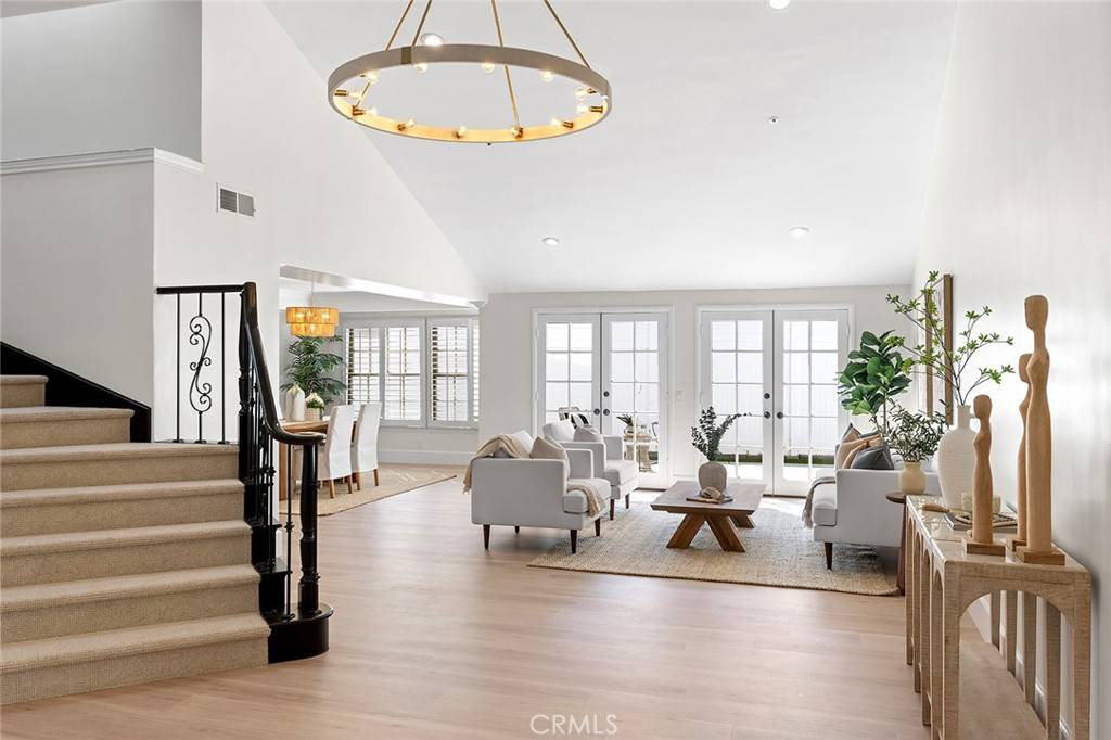 San Clemente, CA 92673,609 Calle Reata