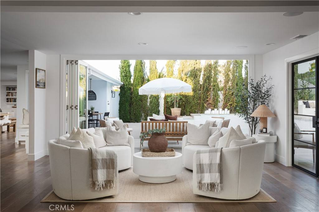 Newport Beach, CA 92660,1700 Highland DR