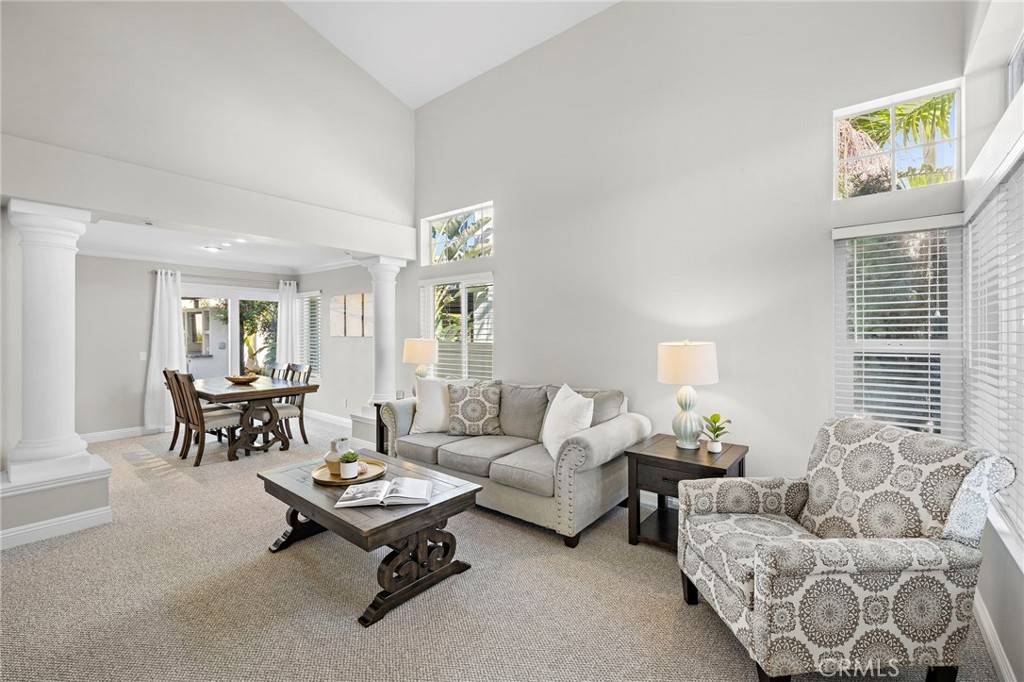 Vista, CA 92081,2042 Redwood