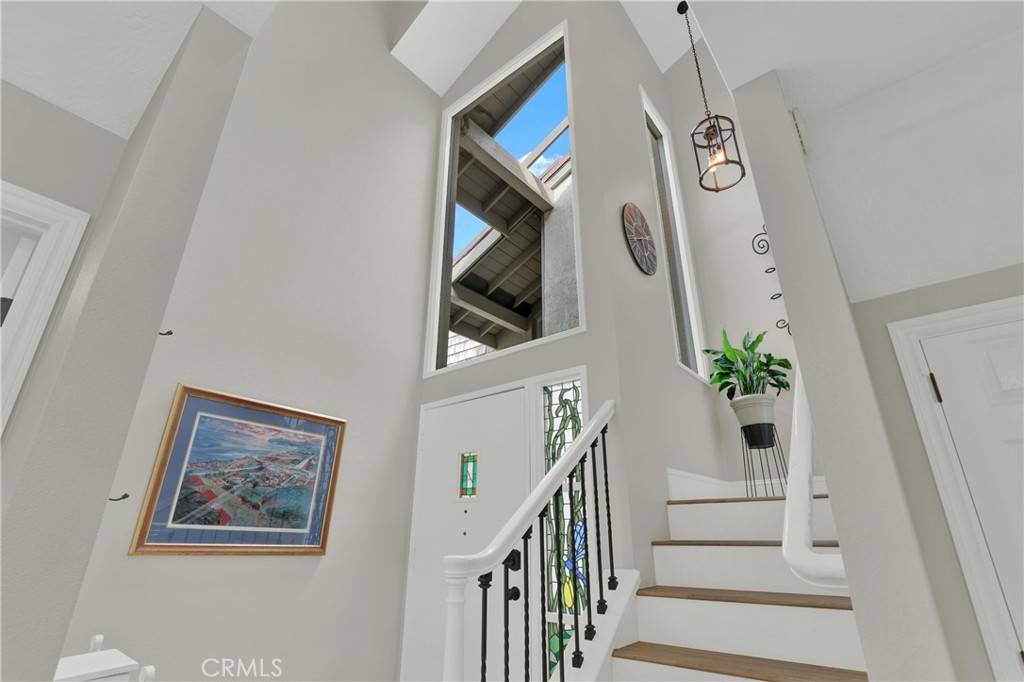 Dana Point, CA 92624,27112 Mill Pond W #2