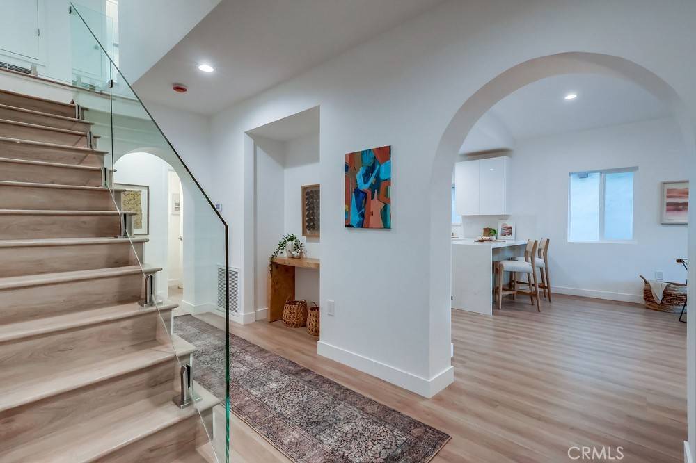 Leimert Park, CA 90008,4016 6th AVE