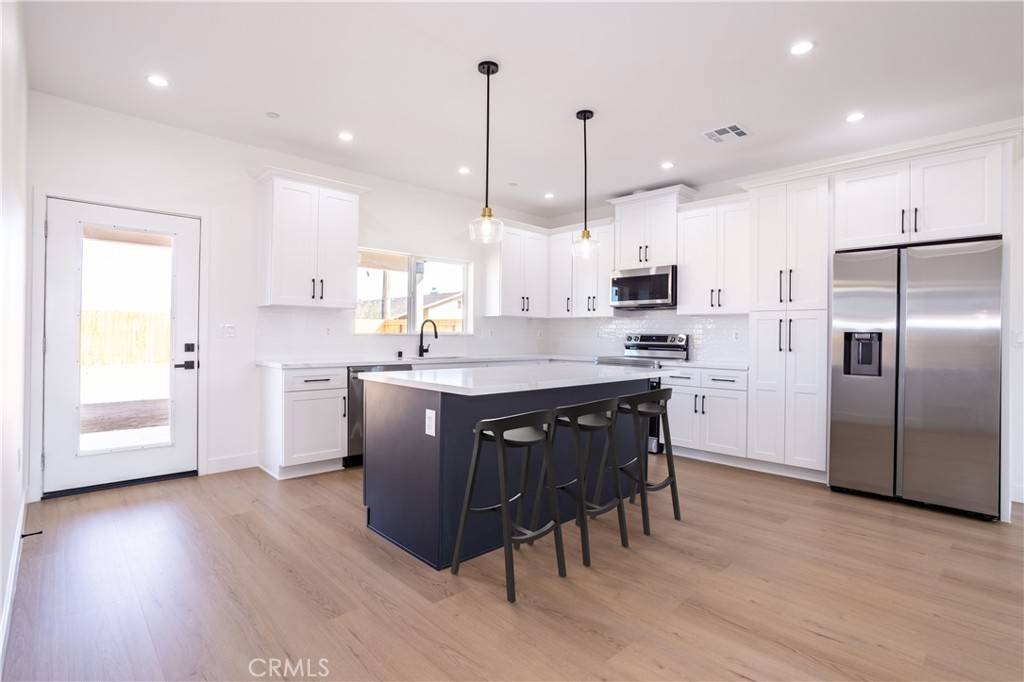 California City, CA 93505,8413 Viburnum AVE