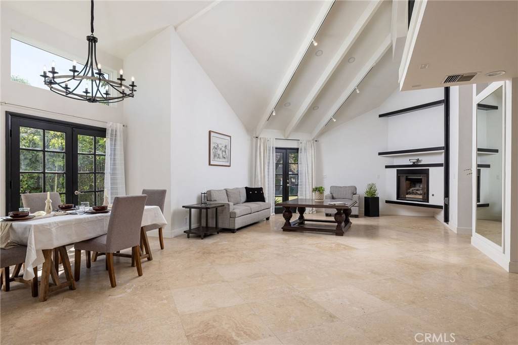 Laguna Hills, CA 92653,25901 Nellie Gail