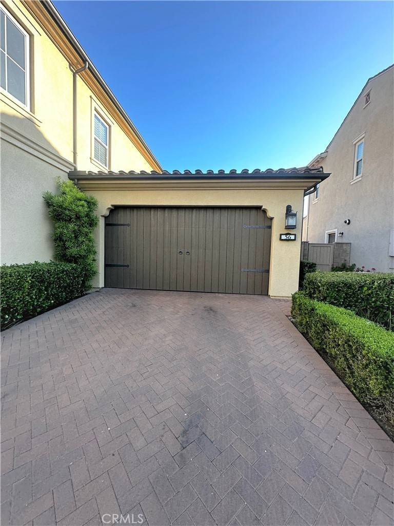 Irvine, CA 92620,56 Twin Gables