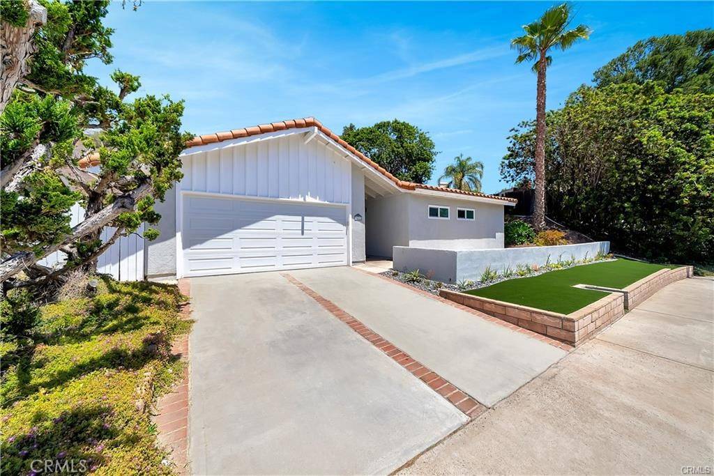 Mission Viejo, CA 92691,24492 Ferrocarril