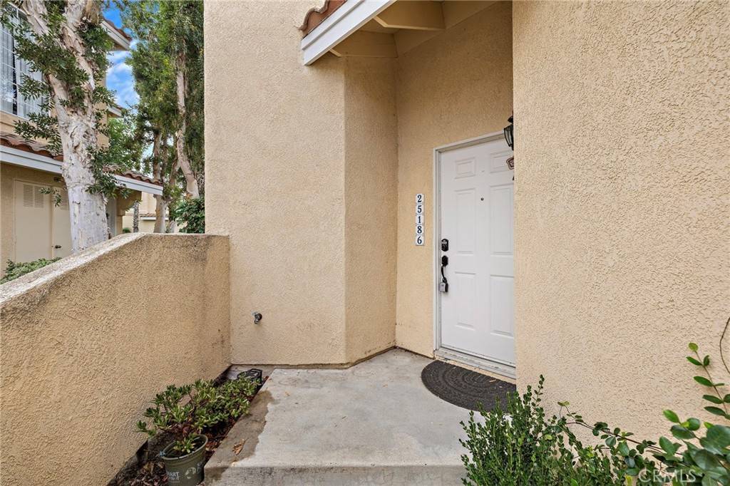 Laguna Niguel, CA 92677,25186 Via Las Palmas