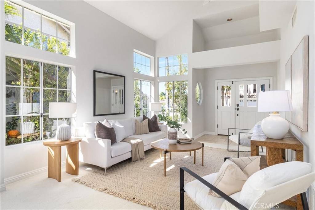 Laguna Hills, CA 92656,26272 Yolanda