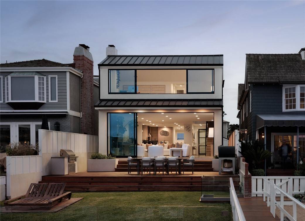 Newport Beach, CA 92661,1909 E Bay Ave