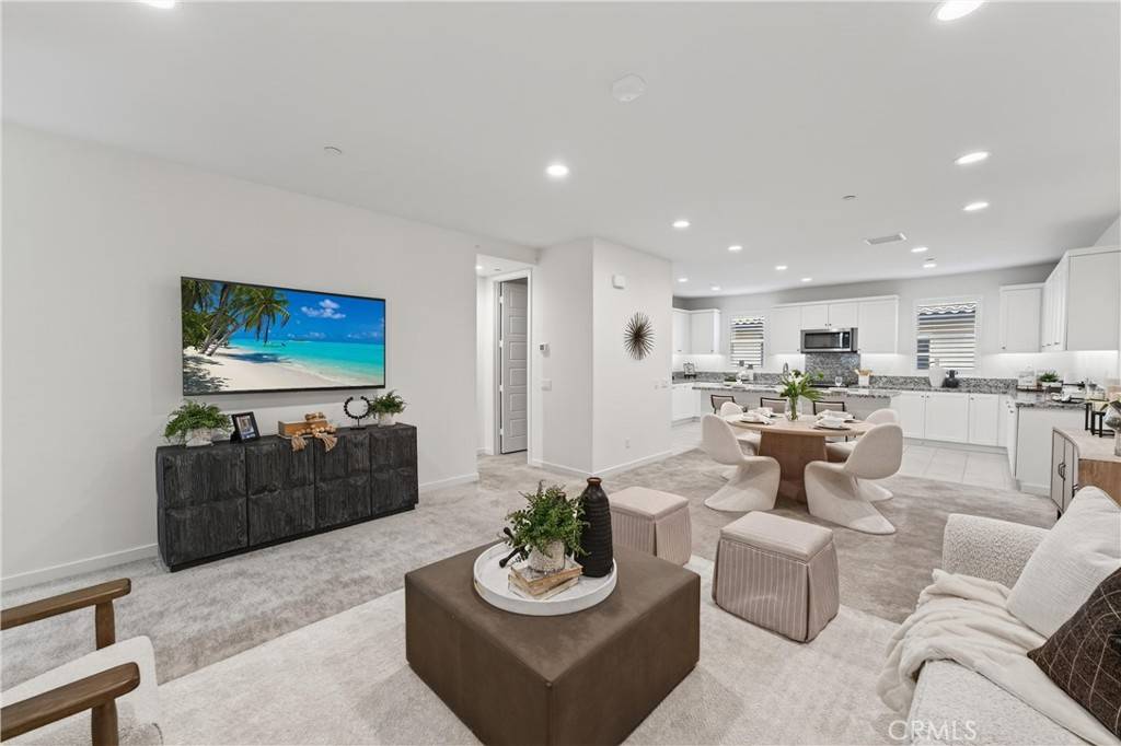 Mission Viejo, CA 92692,38 Sanctuary LN