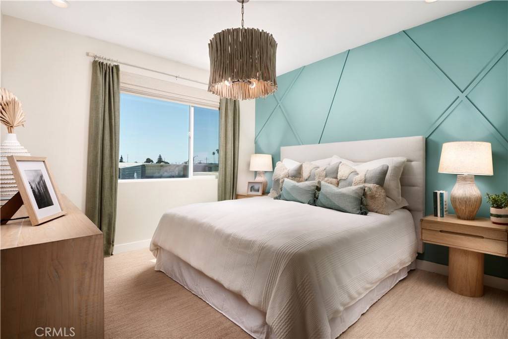 La Habra, CA 90631,306 E William WAY