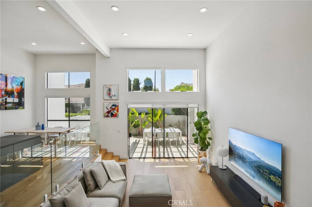 Irvine, CA 92614,15 Waterway