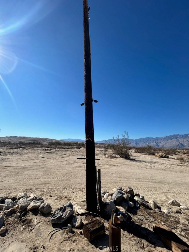 Desert Hot Springs, CA 92241,19520 MERGANZER RD