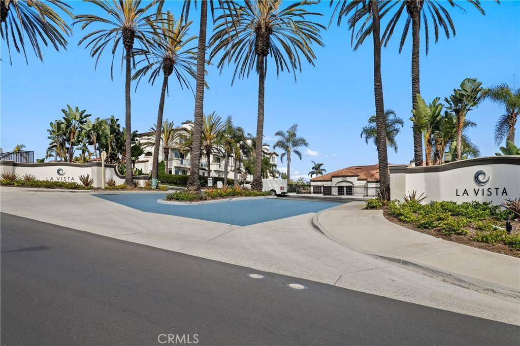 Laguna Niguel, CA 92677,30902 Clubhouse #17A