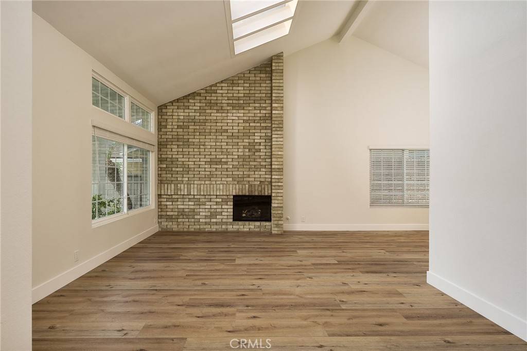 Huntington Beach, CA 92646,8481 Velvet