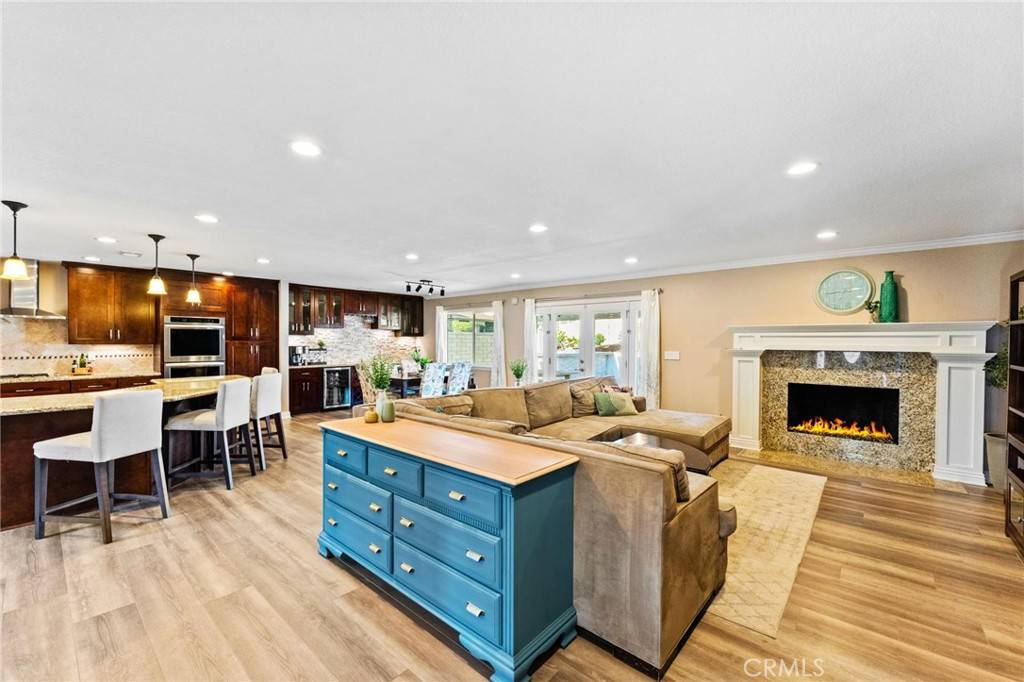 Mission Viejo, CA 92691,25571 Vesuvia