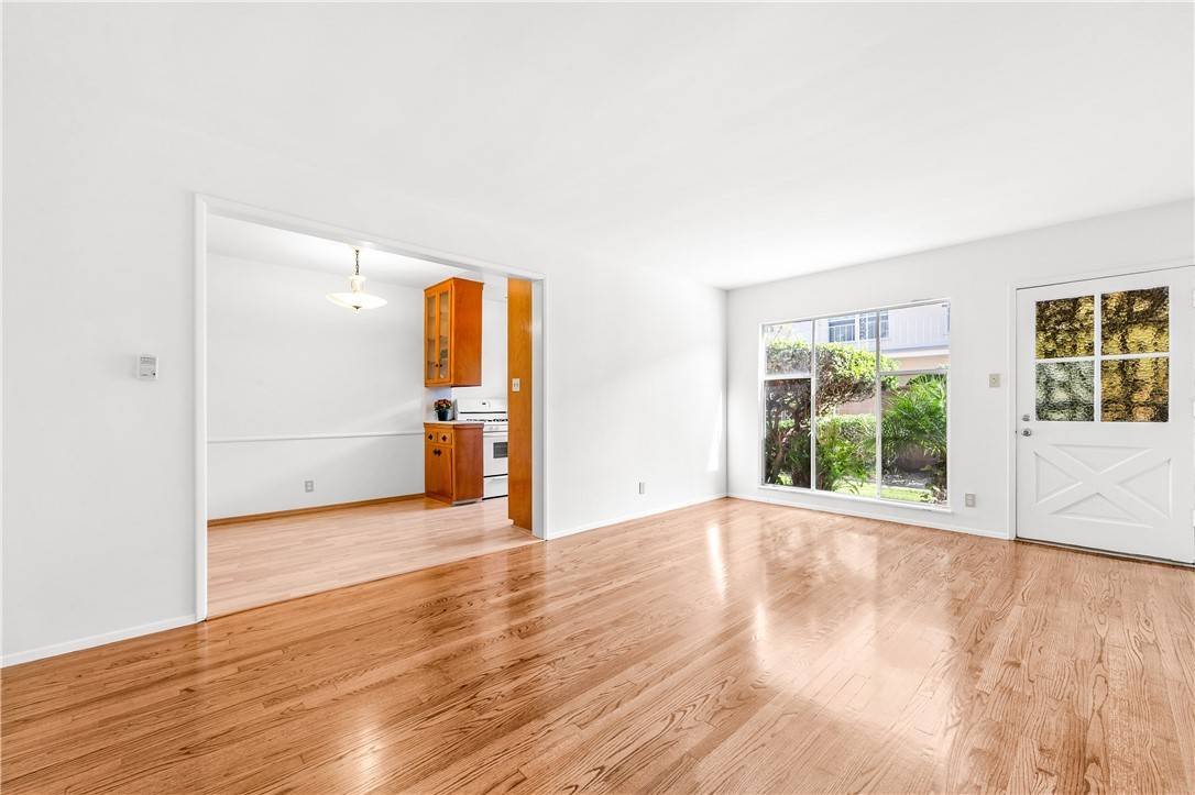 Long Beach, CA 90802,1739 E Appleton #3