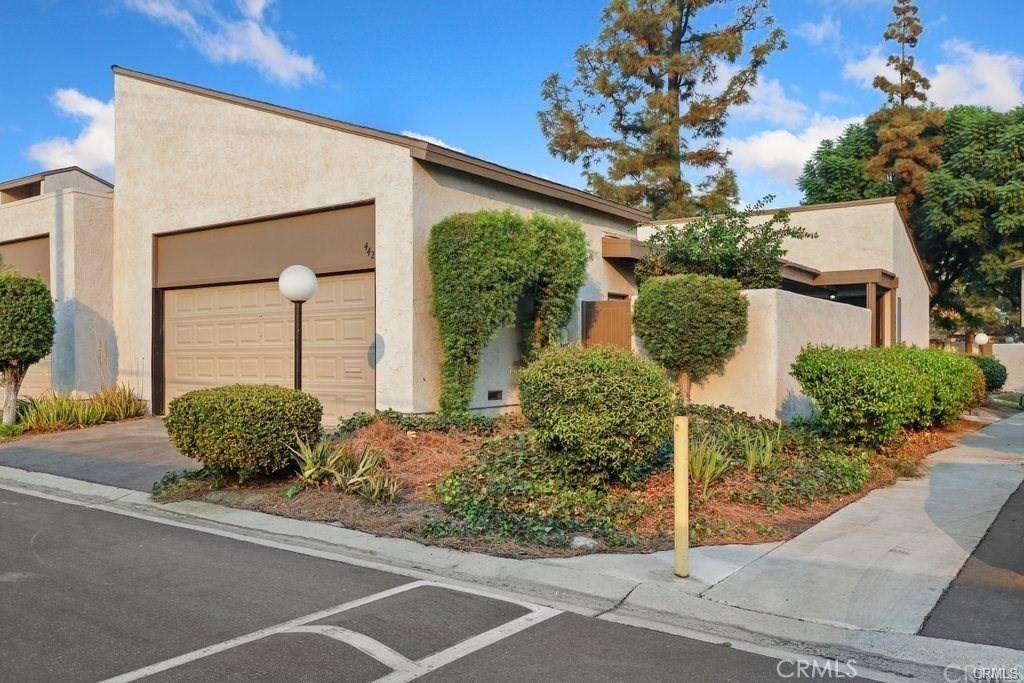 Anaheim, CA 92806,442 N Via Porto