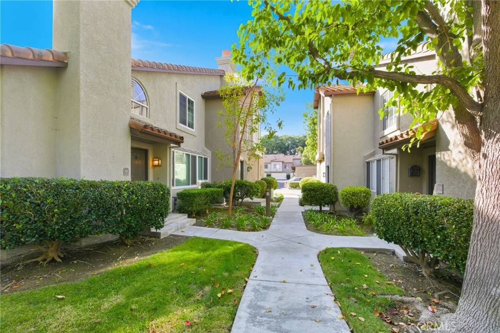 Aliso Viejo, CA 92656,48 Tamarac