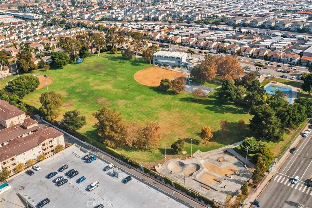 Harbor City, CA 90710,1435 Lomita BLVD #111