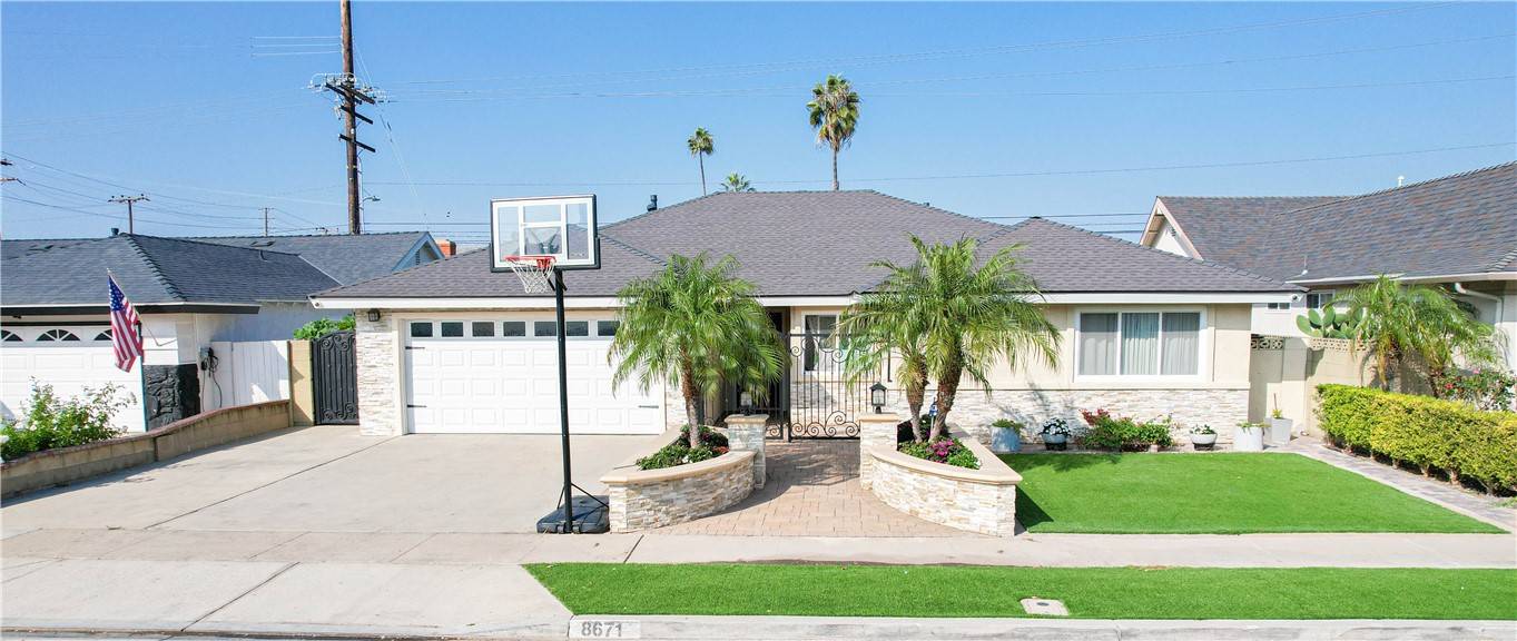 Westminster, CA 92683,8671 Bermuda AVE