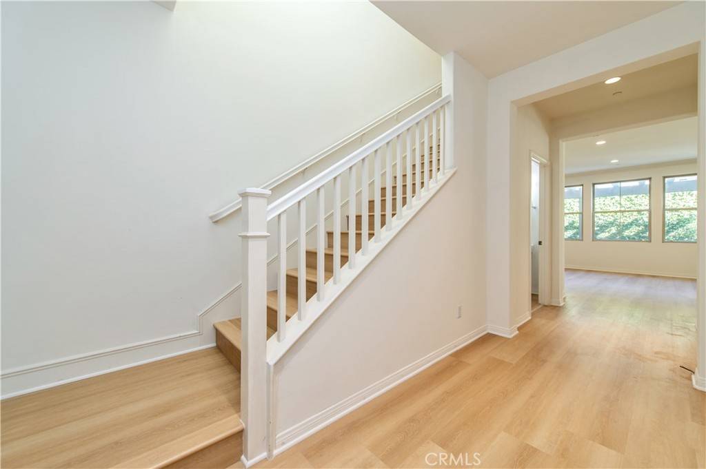 Irvine, CA 92618,27 Maycrest