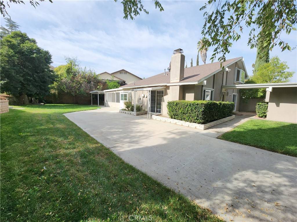 Riverside, CA 92507,5165 Pearblossom