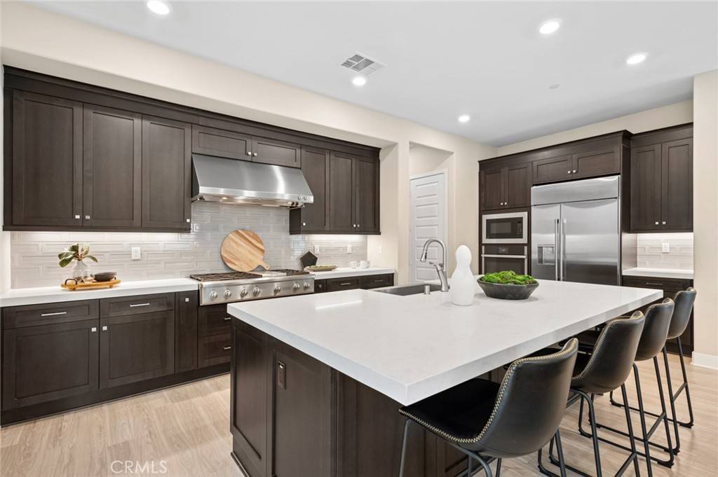 Irvine, CA 92618,114 Source