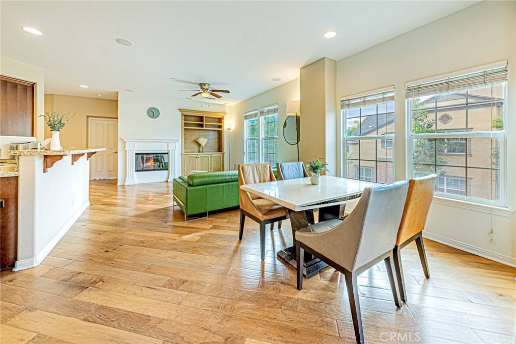 Tustin, CA 92782,15229 Columbus Square